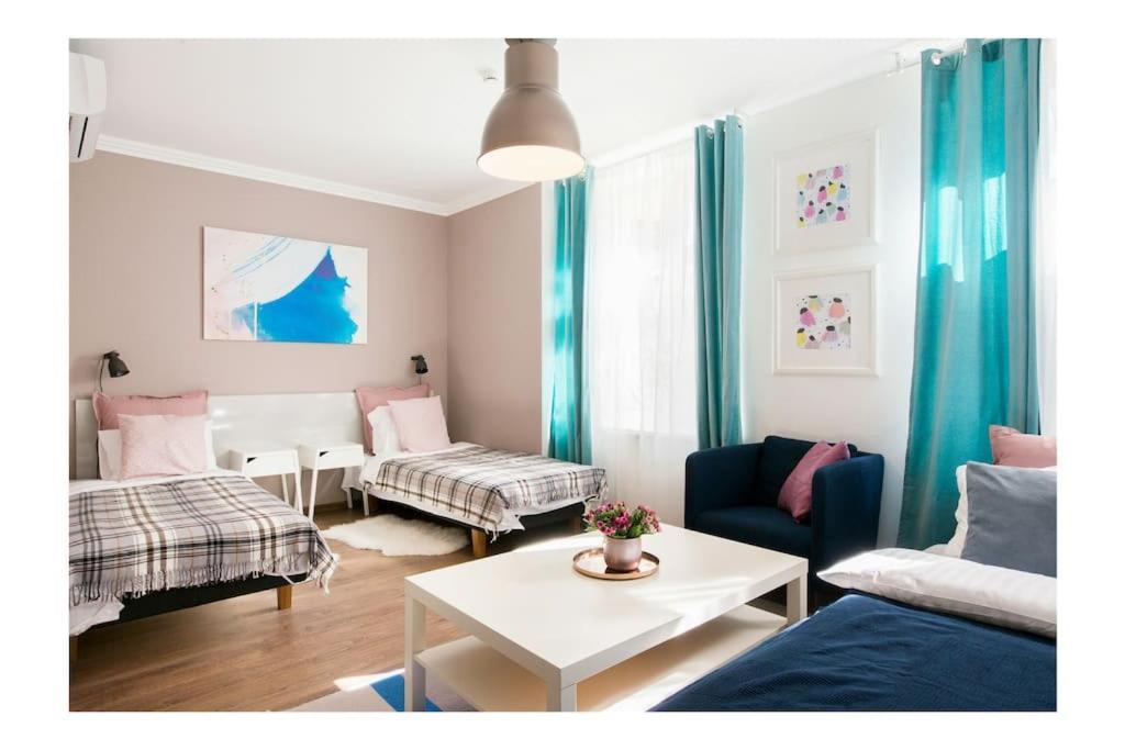 St.Roland Konventhof Apartment Riga Room photo