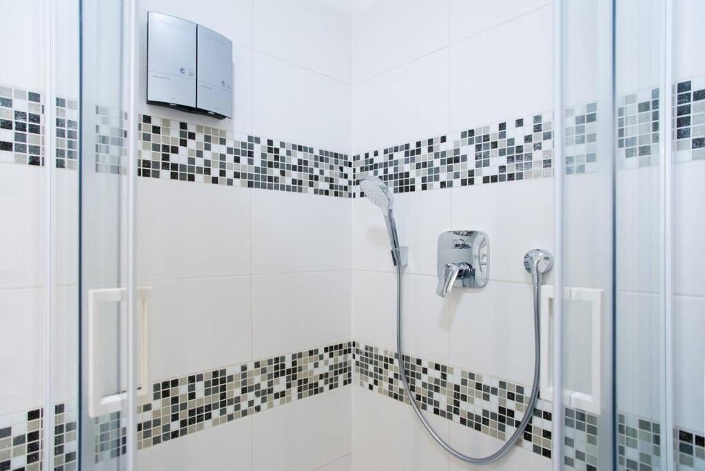 St.Roland Konventhof Apartment Riga Room photo